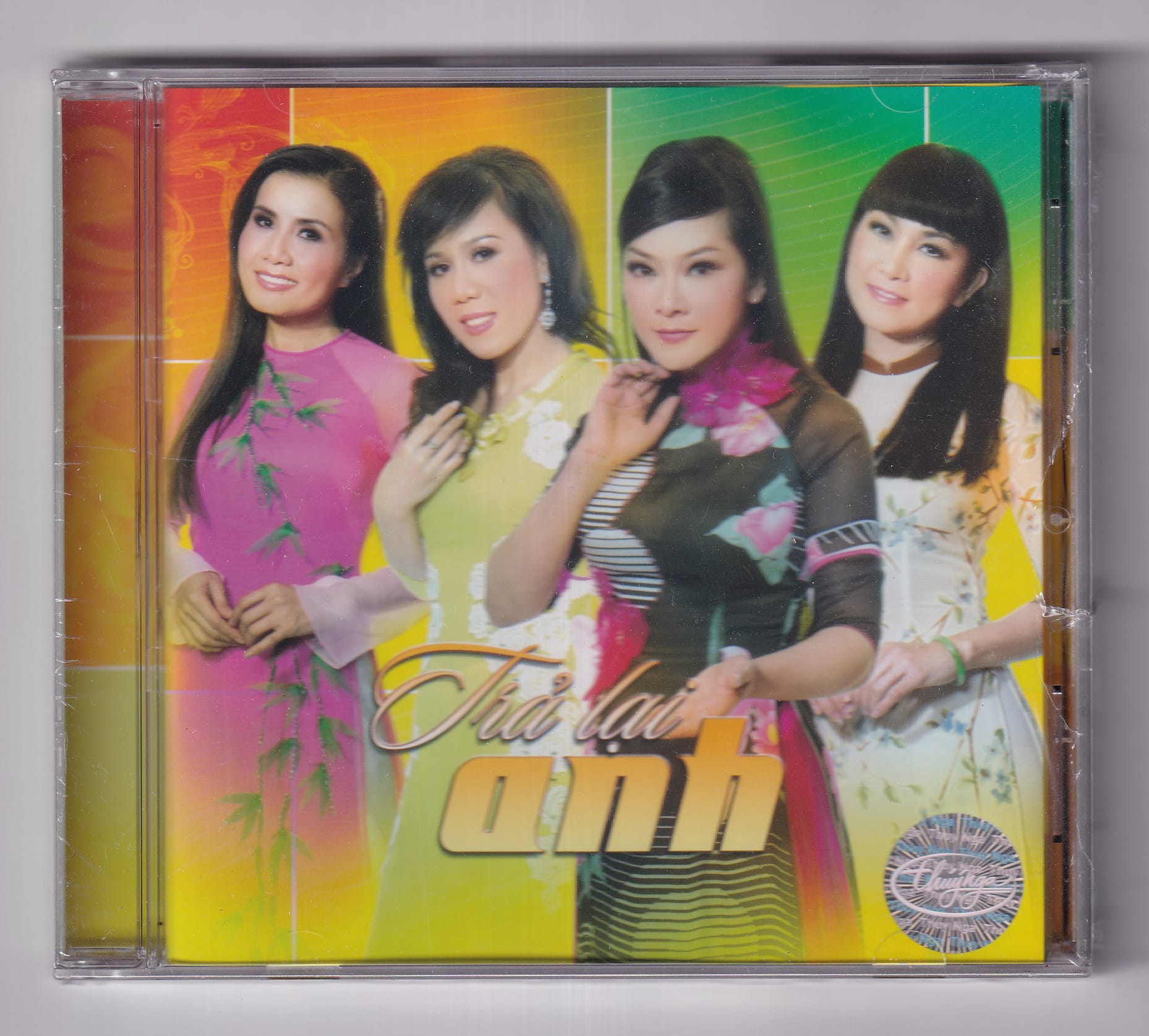 TRẢ LẠI ANH - THUÝ NGA CD522